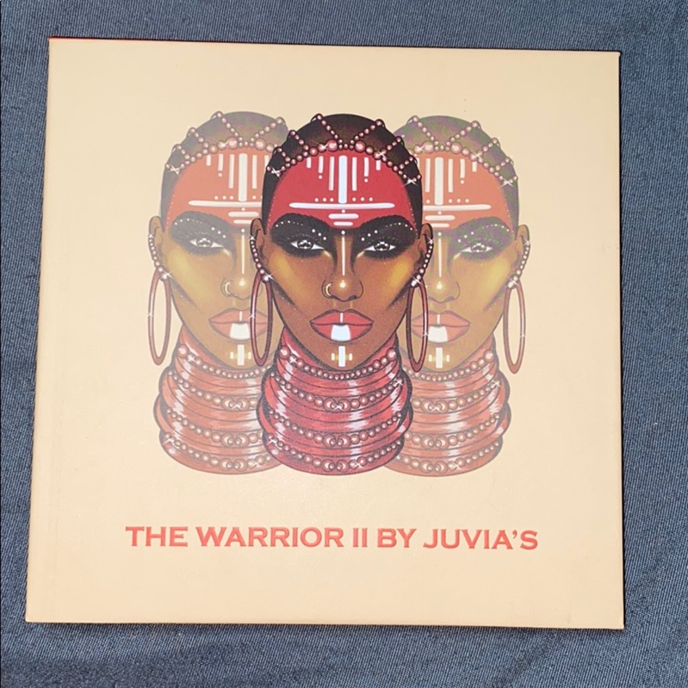 Warrior II Eyeshadow palette
